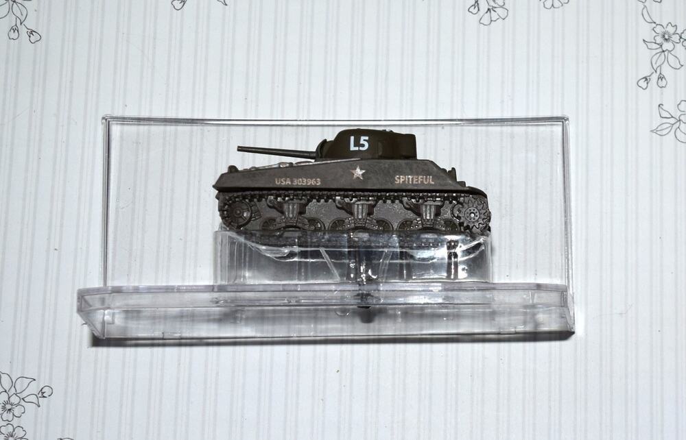 Corgi Sherman Tank Die Cast Army Vehicle 'Spiteful' WWII New no box